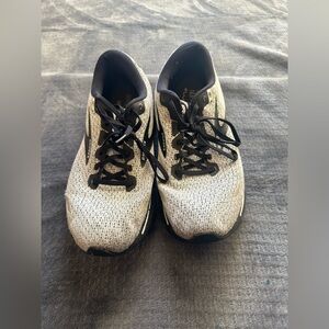 Mens Size 11 Brooks Ghost 15 Athletic Running Shoe